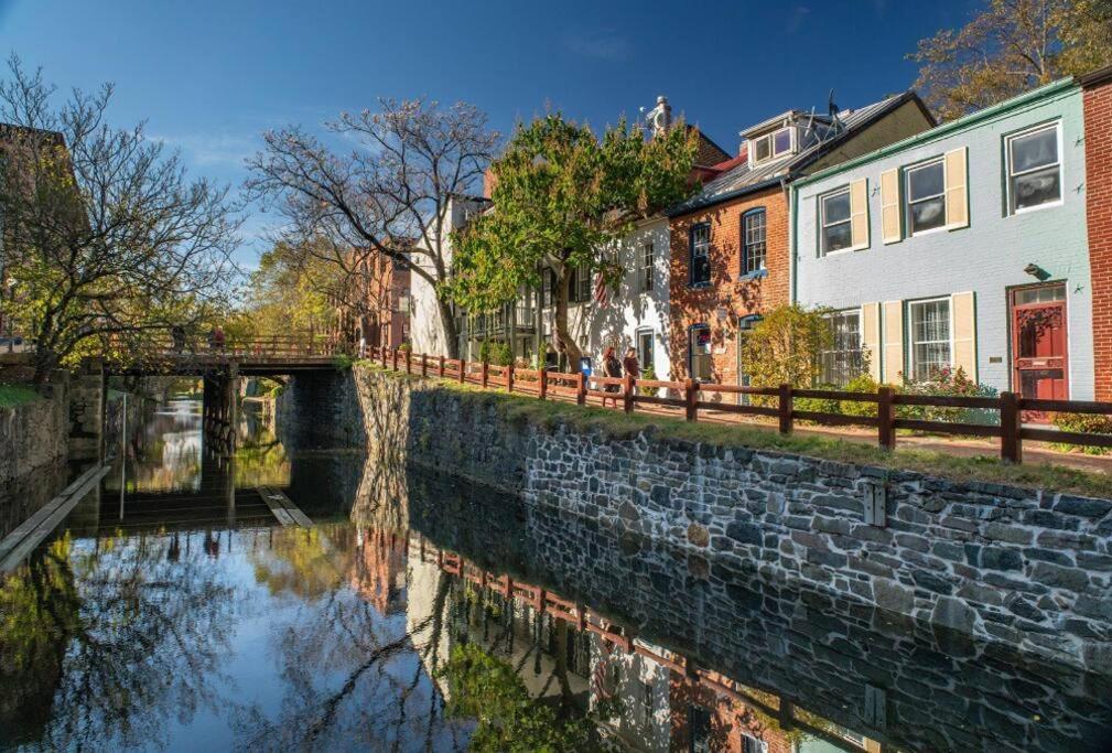 Апартаменти Glover Park/Georgetown Oasis With Parking Вашингтон Екстер'єр фото